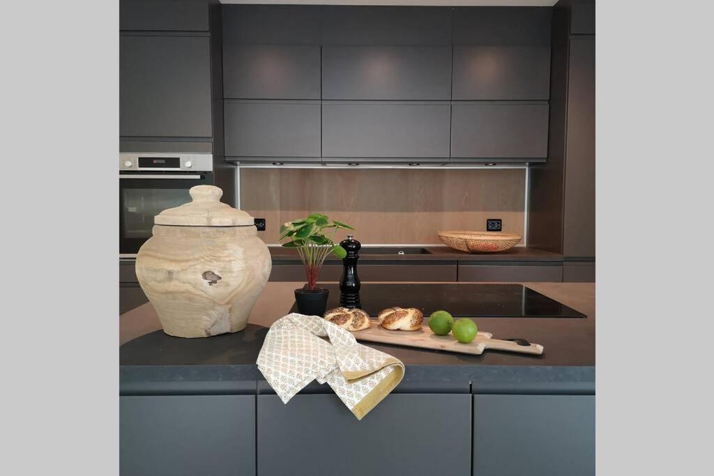 Gjermundsoya Brygge Apartment Ballstad Ngoại thất bức ảnh